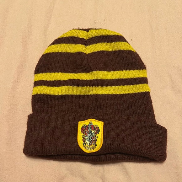 Harry Potter-Gryffindor Beanie - Picture 1 of 3